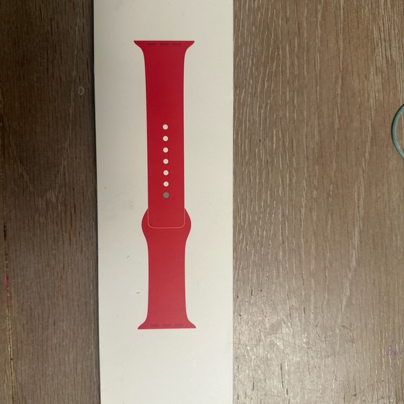 New Apple Watch (PRODUCT) RED band - M/L 45mm - Picture 1 of 2